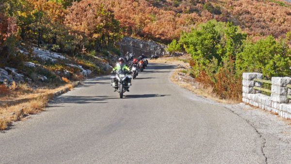 Motorradfahrer in der Provence