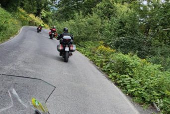 Motorradfahrer im Erzgebirge