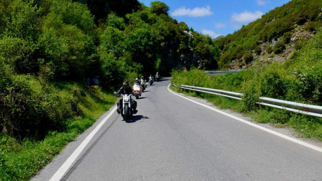 Fraenkische-Schweiz - Motorradfahrer-Gruppe