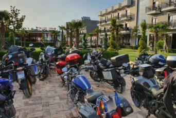 Griechenland-Hotelparkplatz