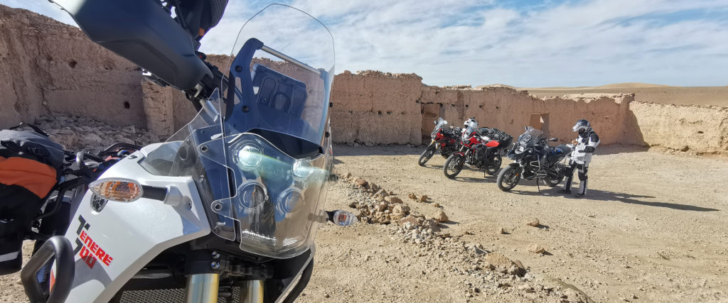 Marokko-Bikes-in-Kasbah